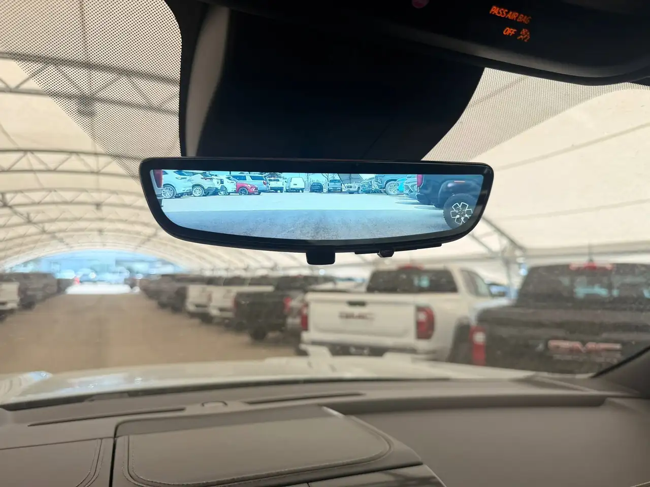 GMC Yukon снимка GMC Yukon