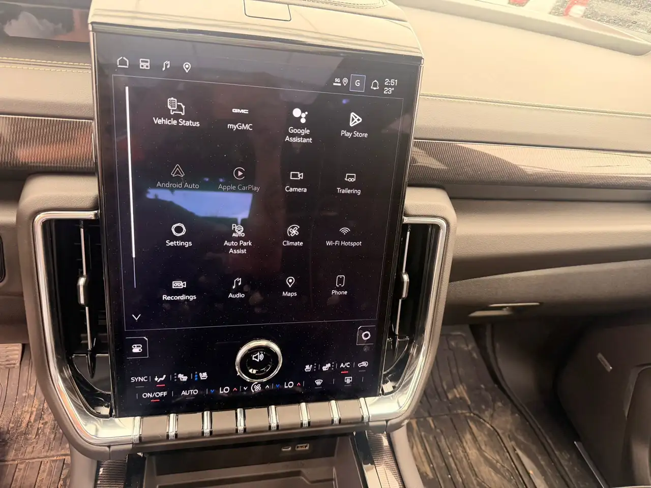 GMC Yukon снимка GMC Yukon