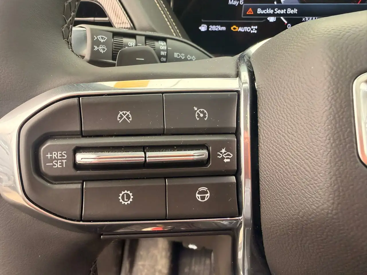 GMC Yukon снимка GMC Yukon
