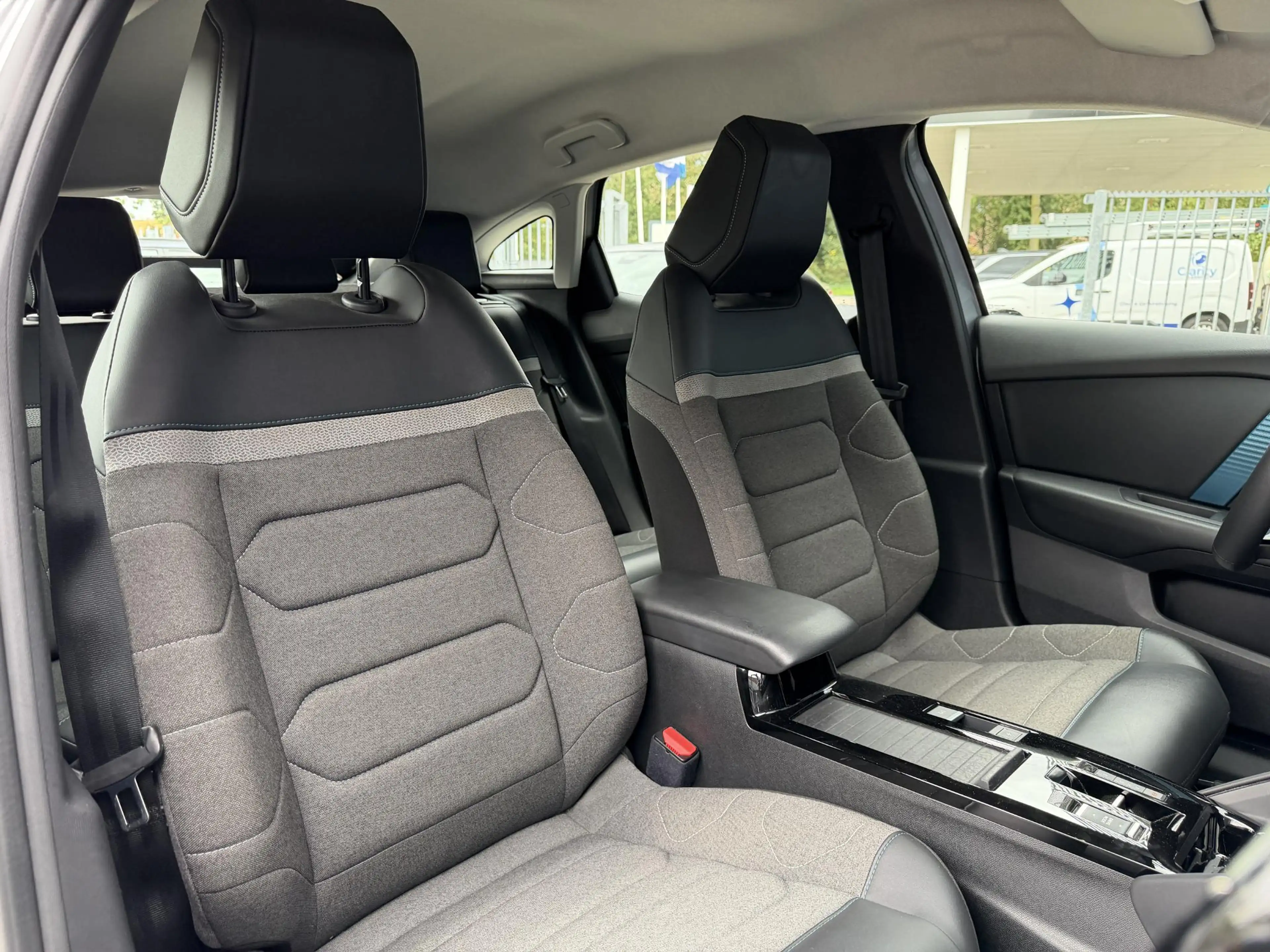 Citroen E-C4 Electric Feel Edition 50 kWh | Navigatie | Climate Control — photo 9