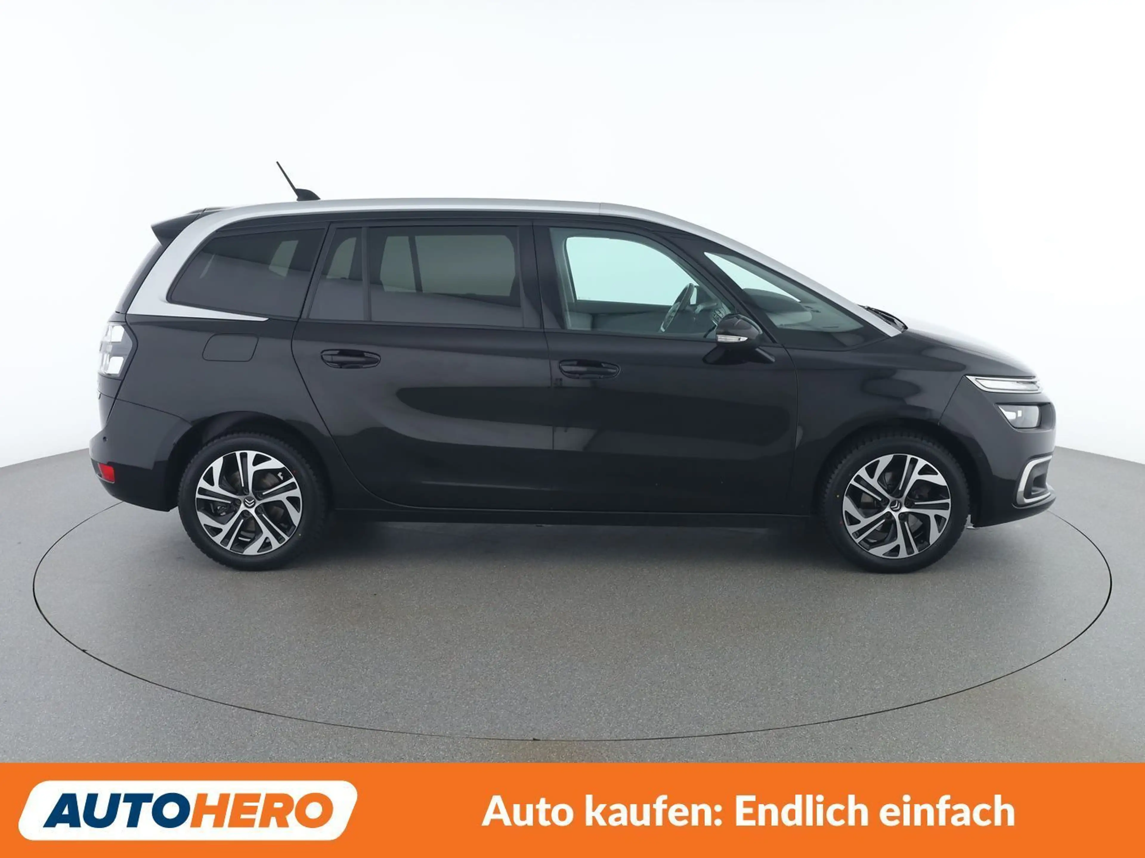 Citroen Grand C4 Picasso 1.2 e-THP Shine — photo 7