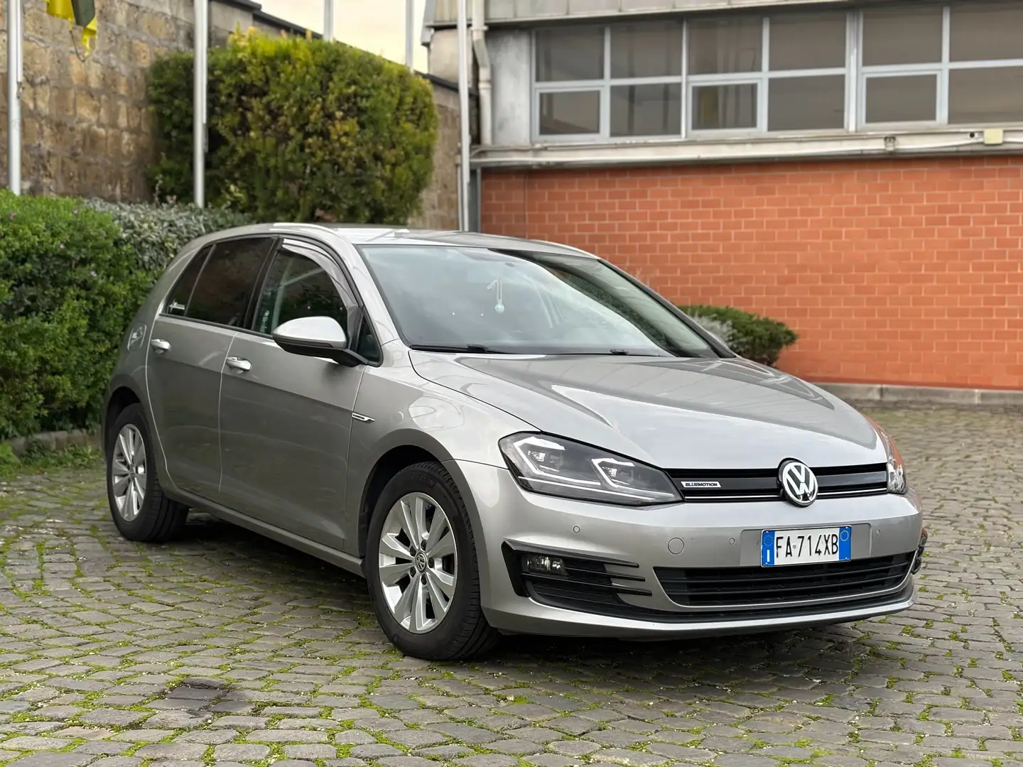 Volkswagen Golf Golf VII 2013 5p 1.4 tgi Highline Gris - 2