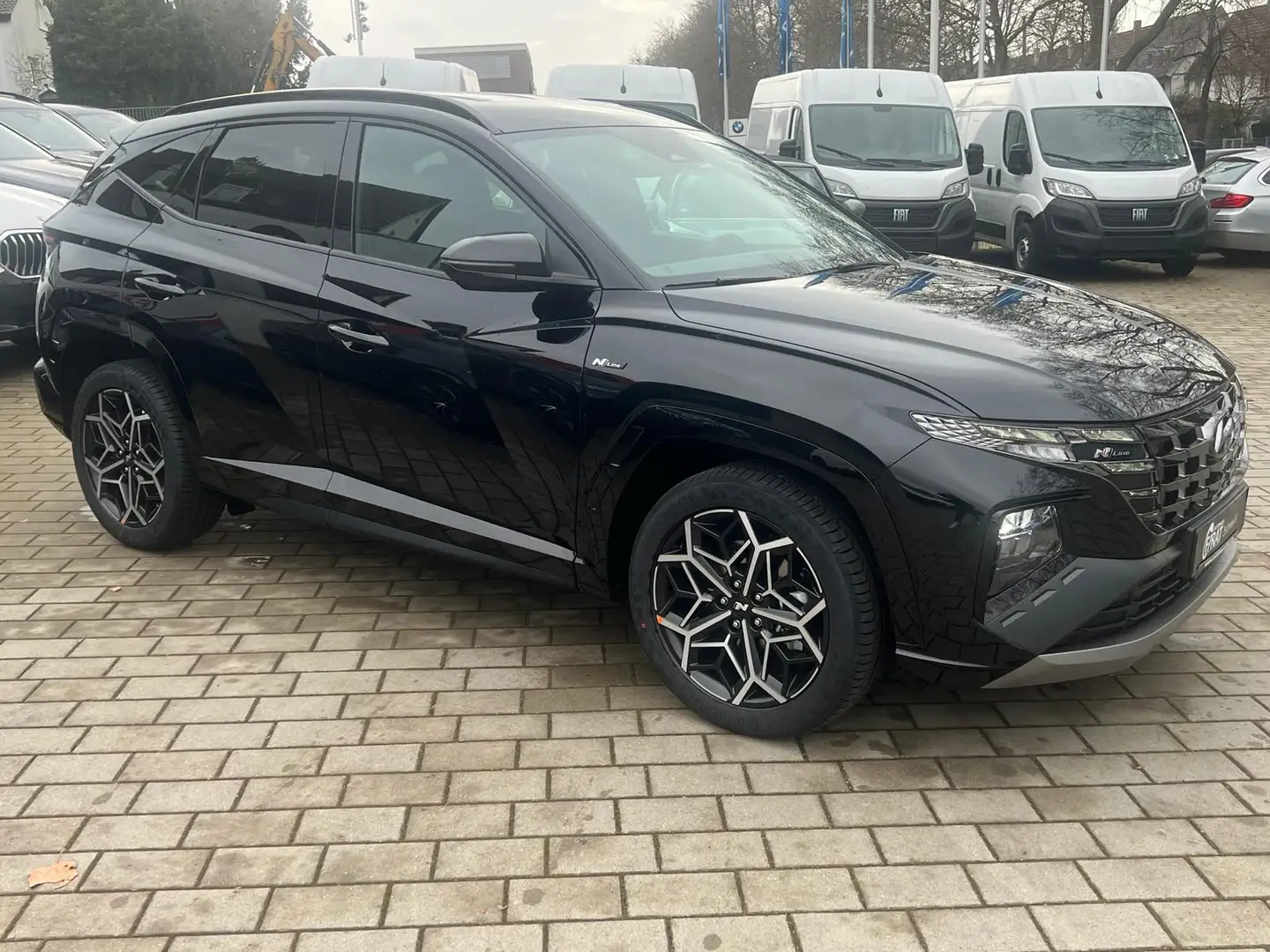 Hyundai TUCSON N-Line 1,6 T-Gdi Pano/Schiebedach/LED /NAVI/ R-KAM Schwarz - 1
