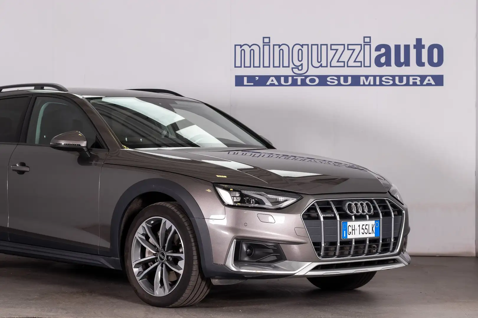 Audi A4 allroad 2.0 tdi s tronic 204CV -mhev- Gris - 2