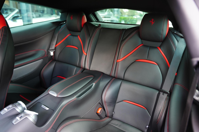 Ferrari GTC4 Lusso T 3.9 V8 / Atelier Car / PRIX DE EXPORT — photo 7