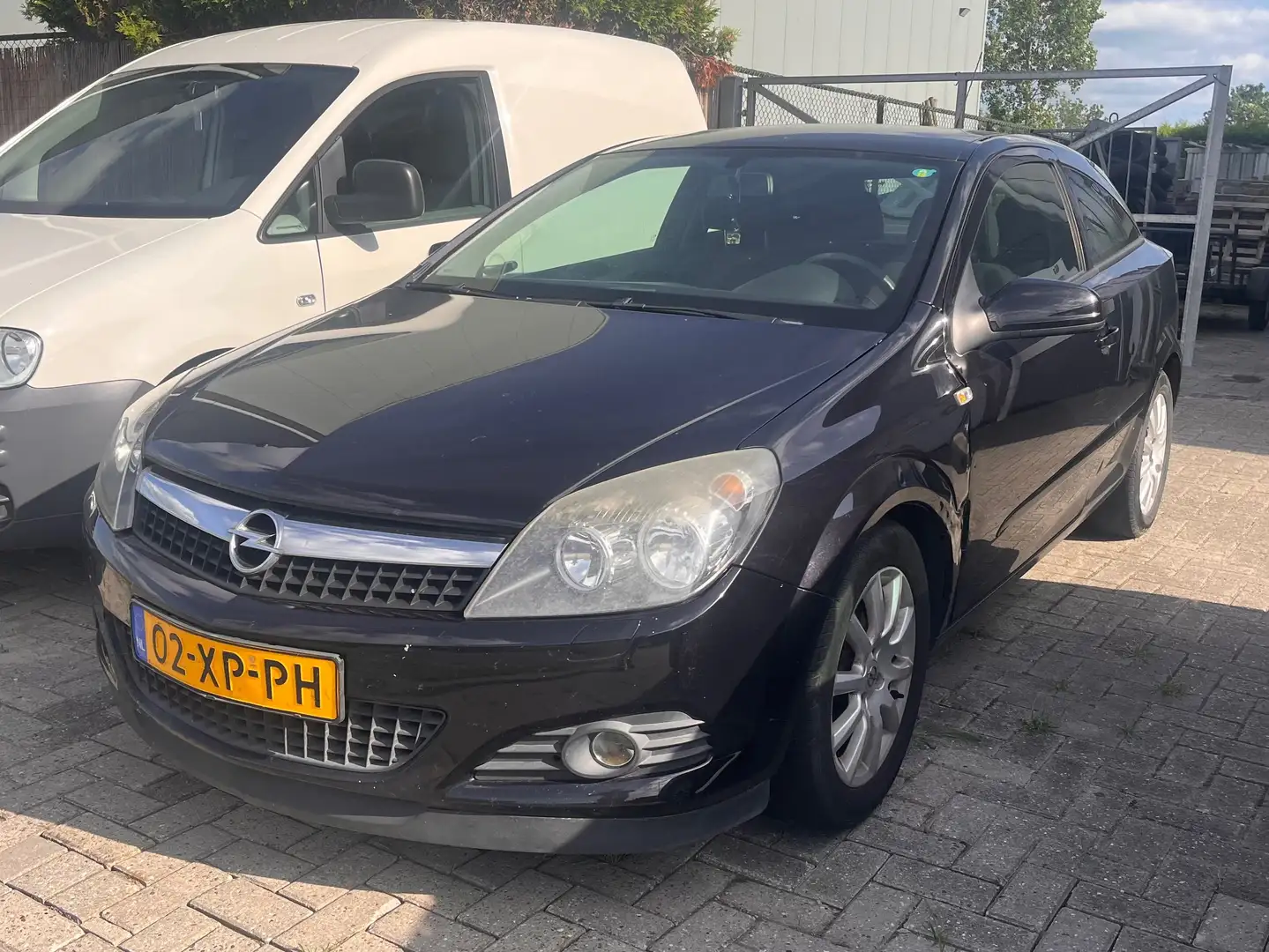 Opel Astra 1.4 GTC Zwart - 2