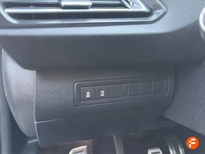 Peugeot 308 2020, foto 25