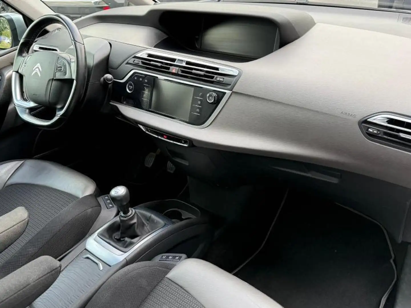 Citroen Grand C4 Picasso Shine / 1.6 BlueHDI Grijs - 2