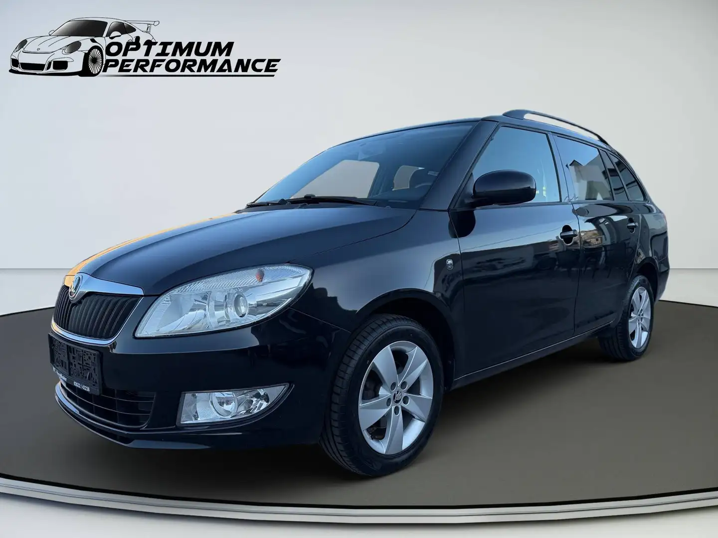 Skoda Fabia Ambition 1.2 TSI Schwarz - 1