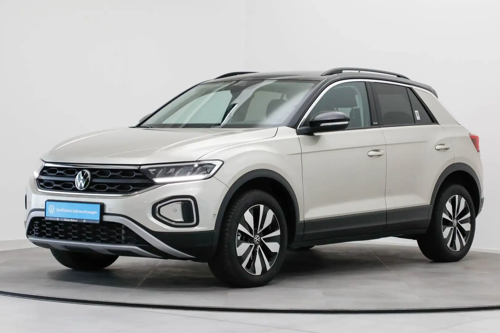 Volkswagen T-Roc 1.5 TSI DSG Move Navi SHZ Keyless LED Silber - 2