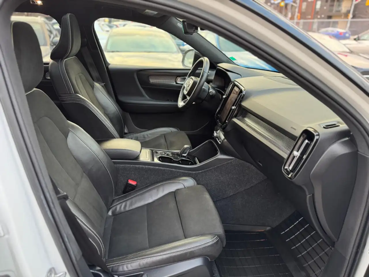Volvo XC40 снимка Volvo XC40