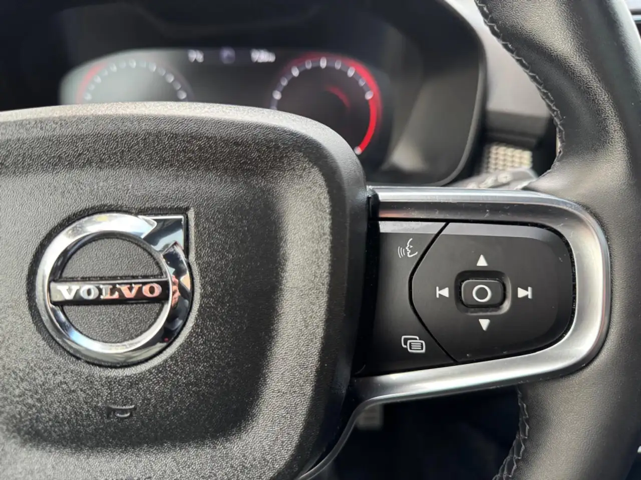 Volvo XC40 снимка Volvo XC40