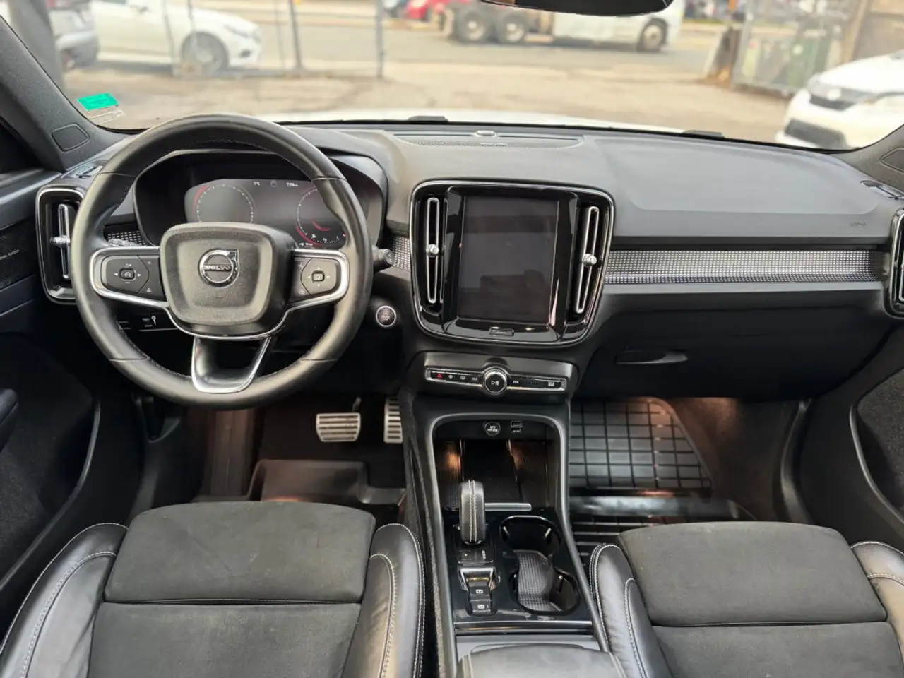 Volvo XC40 снимка Volvo XC40