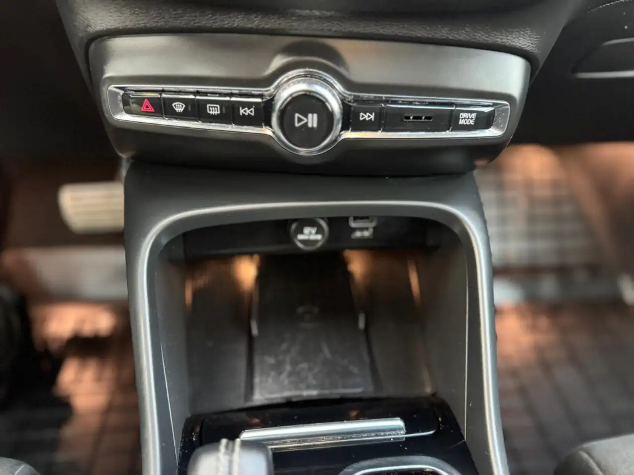 Volvo XC40 снимка Volvo XC40
