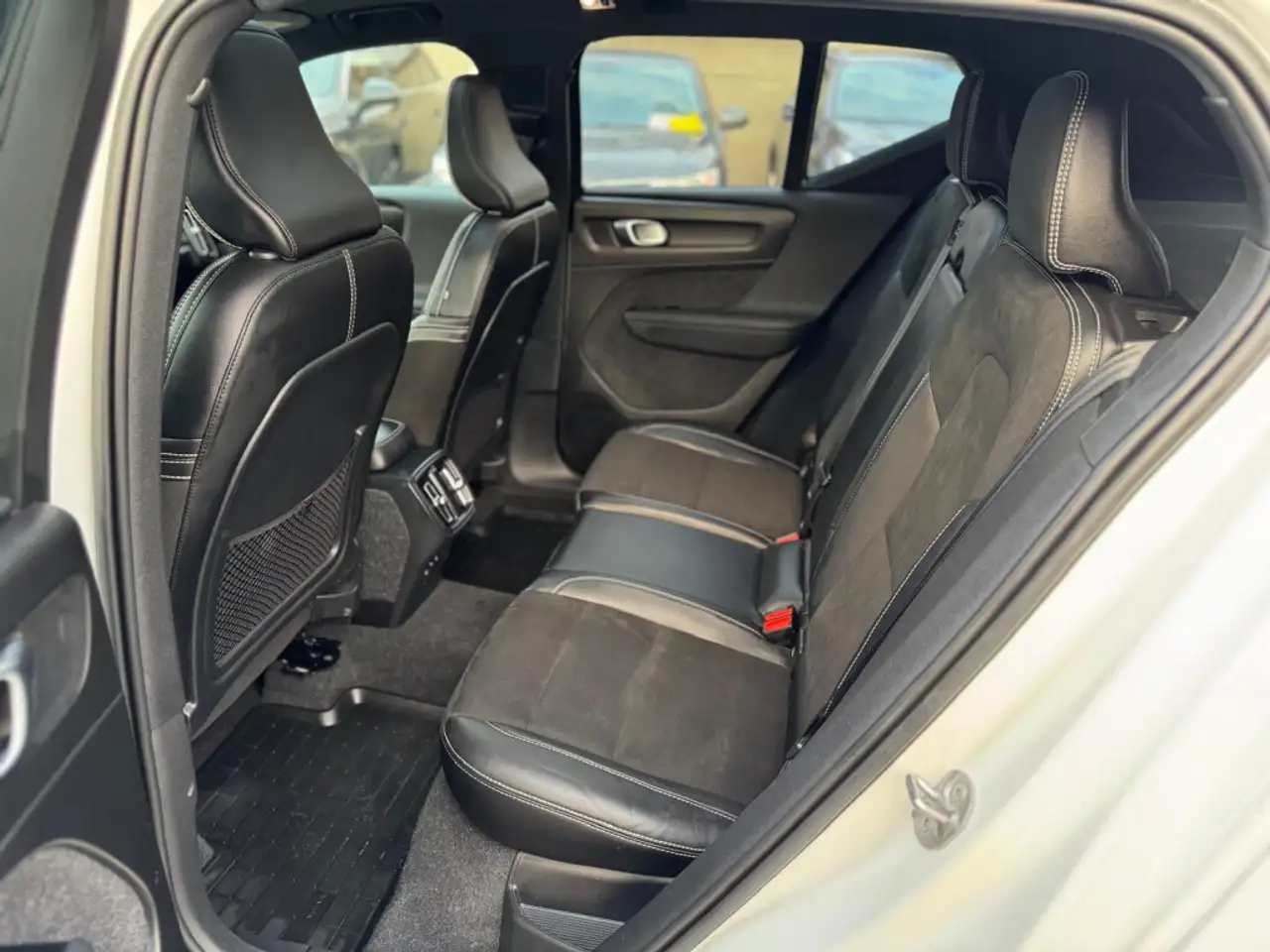 Volvo XC40 снимка Volvo XC40