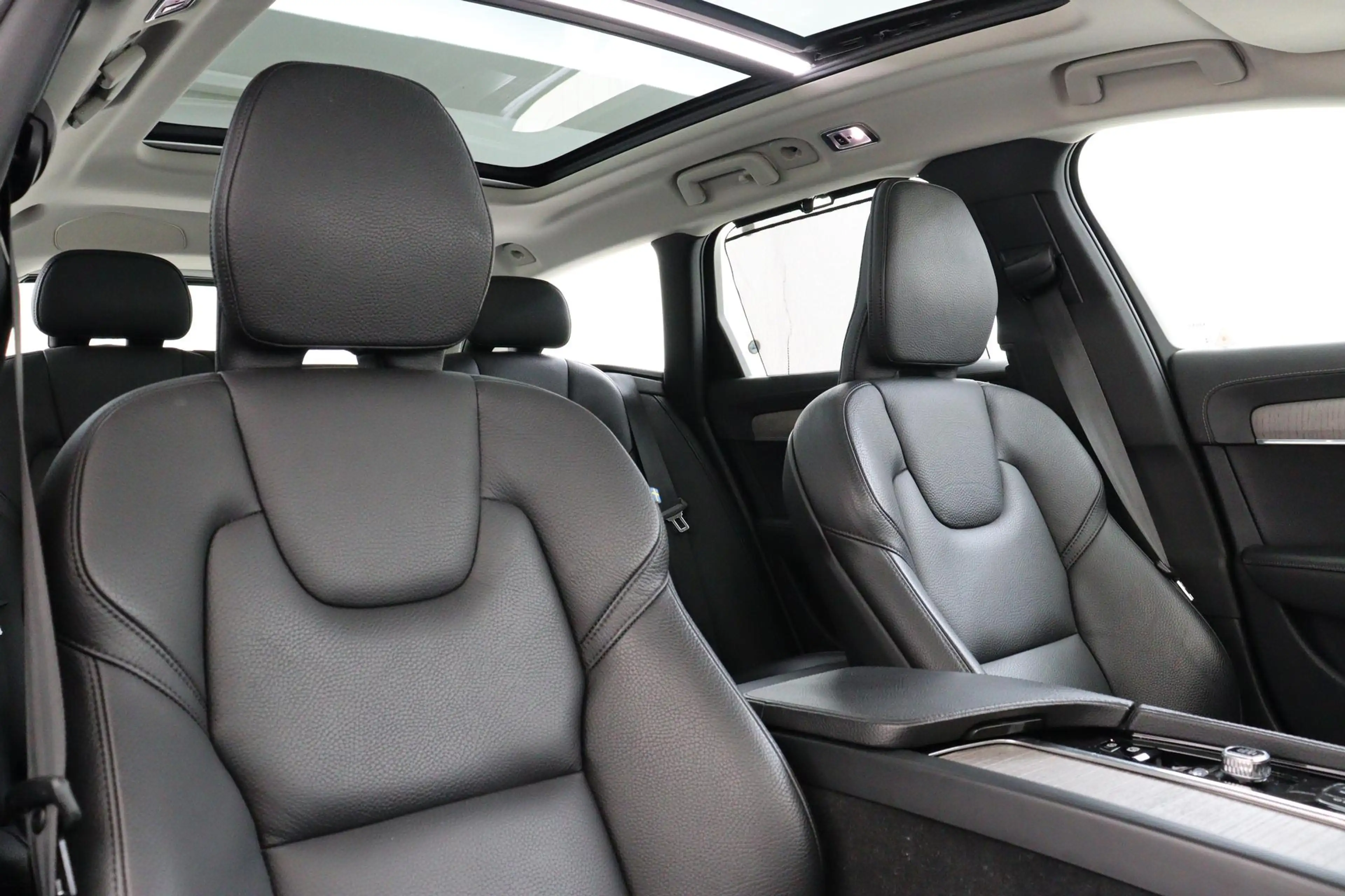 Volvo V90 B4 (M-HYBRID) INSCRIPTION -PANO.DAK|HARMAN/KARDON| — photo 12