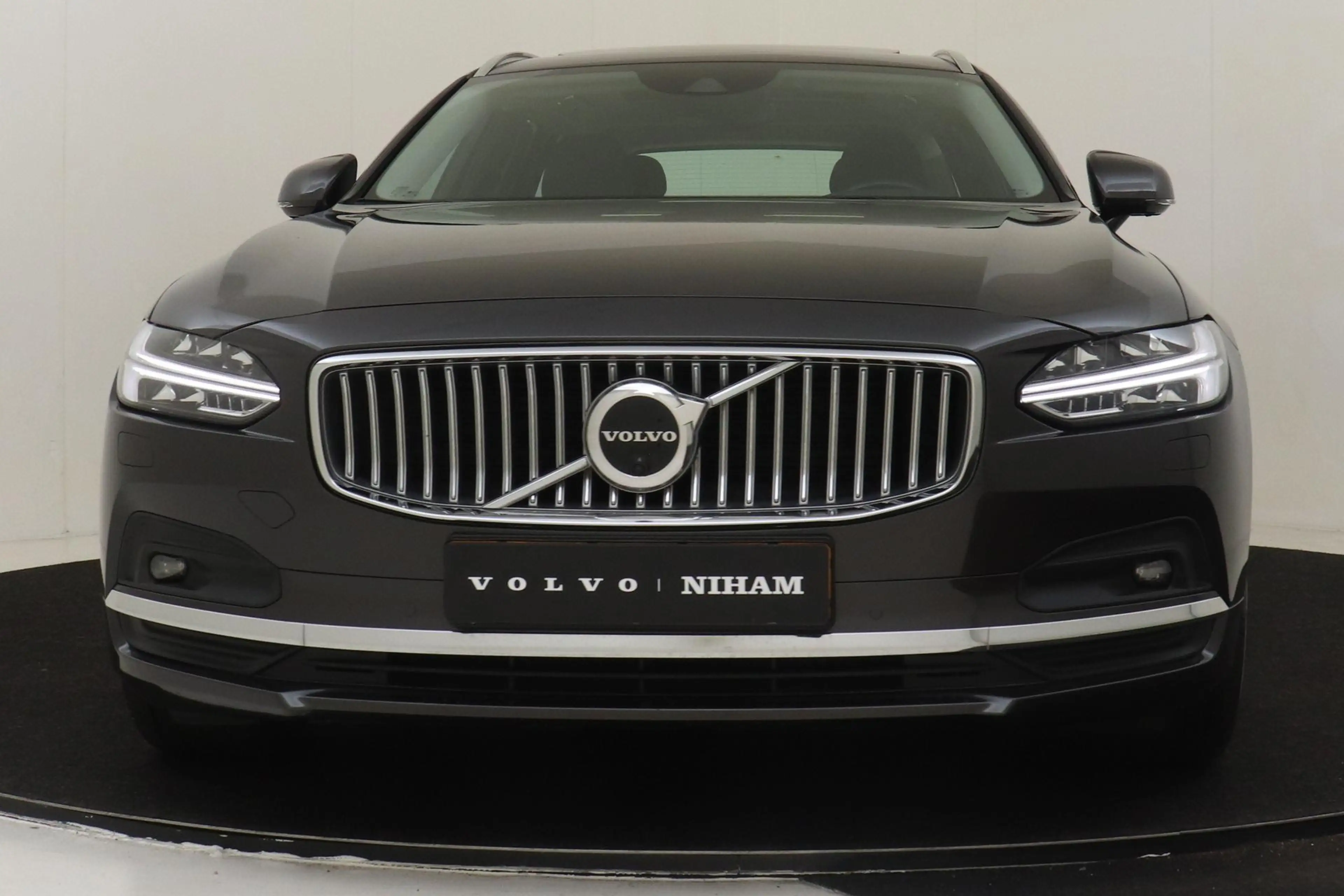 Volvo V90 B4 (M-HYBRID) INSCRIPTION -PANO.DAK|HARMAN/KARDON| — photo 9