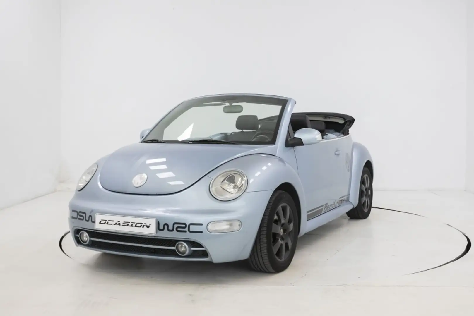 Volkswagen Beetle Cabrio 1.9TDI Azul - 1