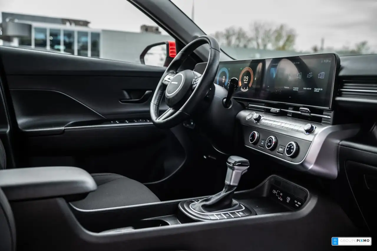 Hyundai KONA снимка Hyundai KONA