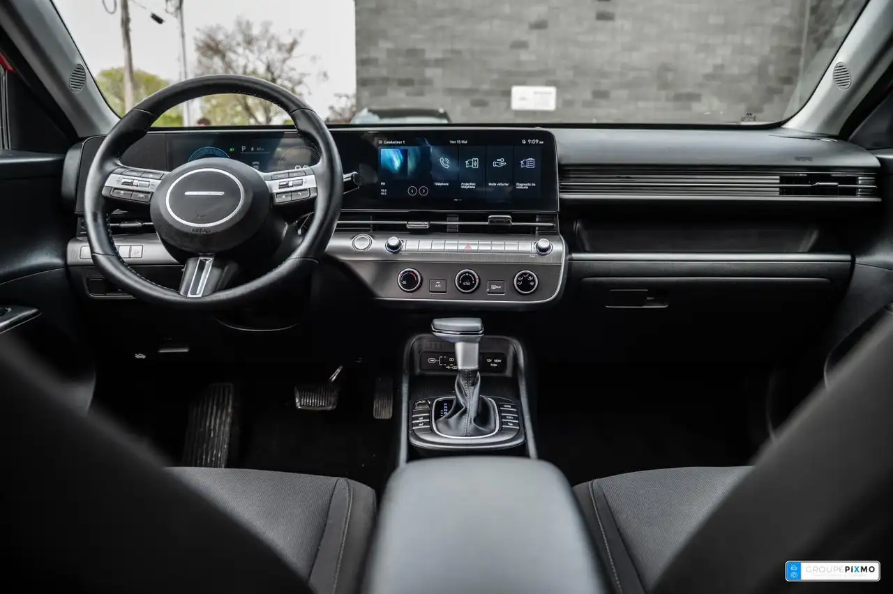 Hyundai KONA снимка Hyundai KONA