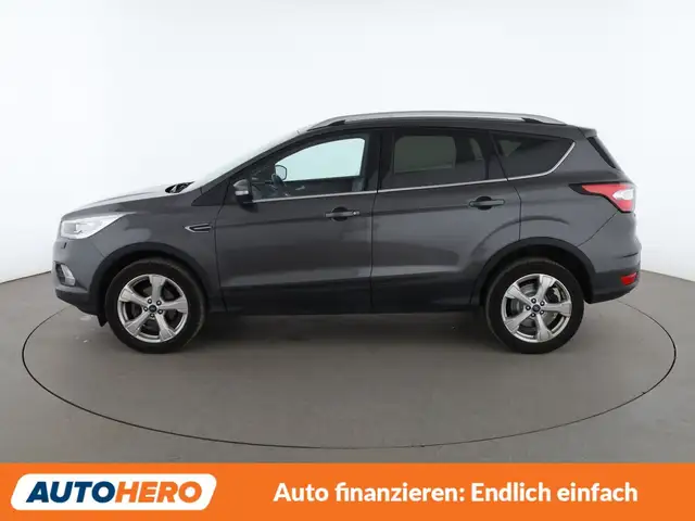 Ford Kuga view 3
