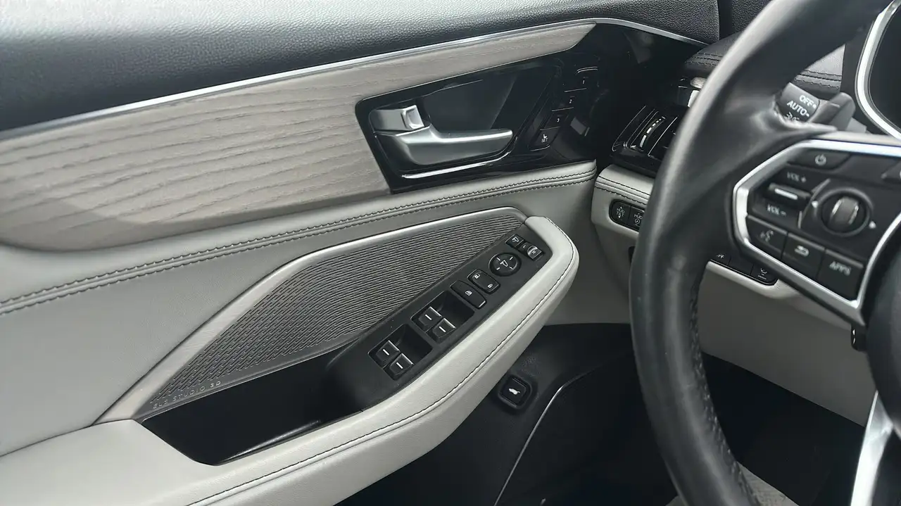 Acura MDX снимка Acura MDX