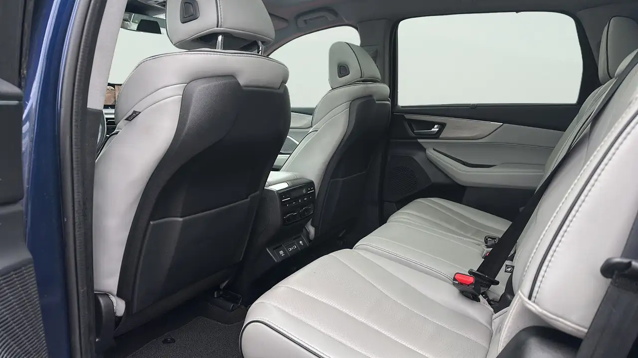 Acura MDX снимка Acura MDX