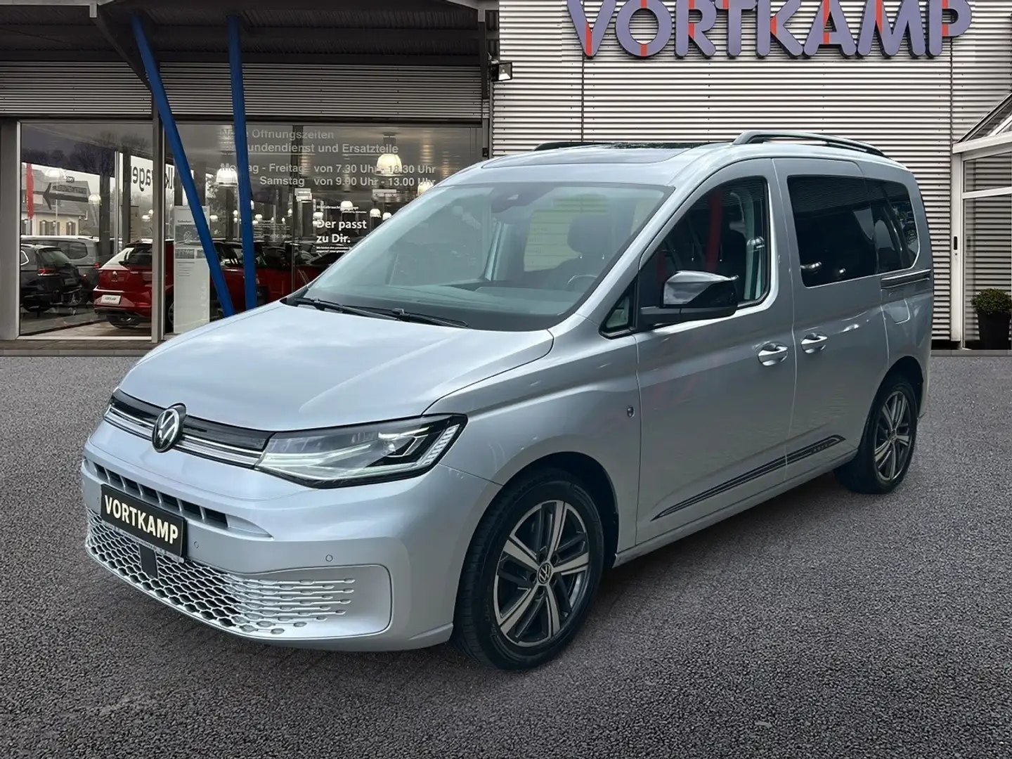 Volkswagen Caddy 2.0 TDI Move Pano/AHK/Matrix/Kamera Срібний - 2