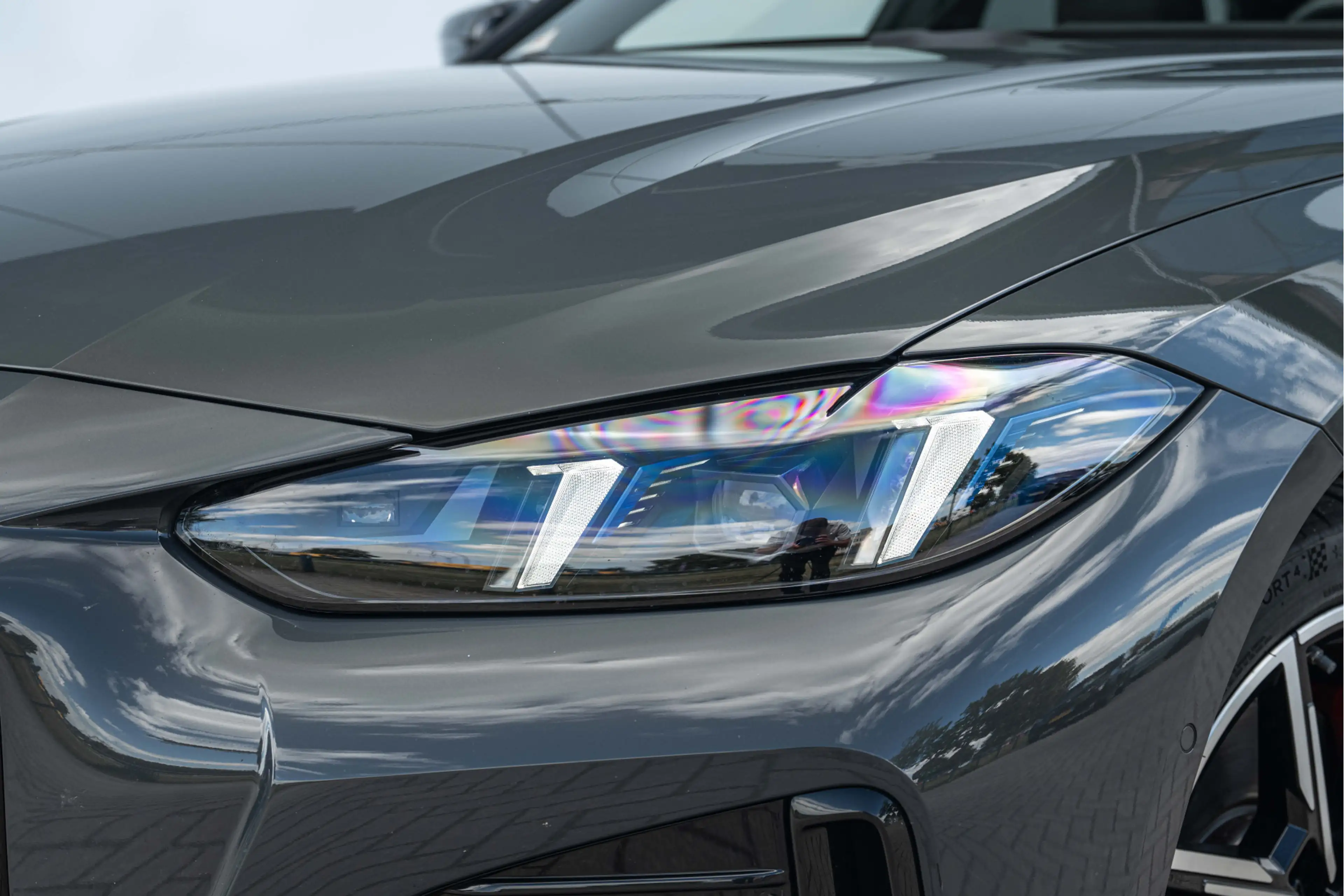 BMW i4 eDrive40 M Sport / Schuif-kanteldak / Trekhaak / M — photo 6