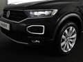 Volkswagen T-Roc 1.5 TSI Sport 150 pk Automaat (DSG) | Navigatie | Zwart - thumbnail 17
