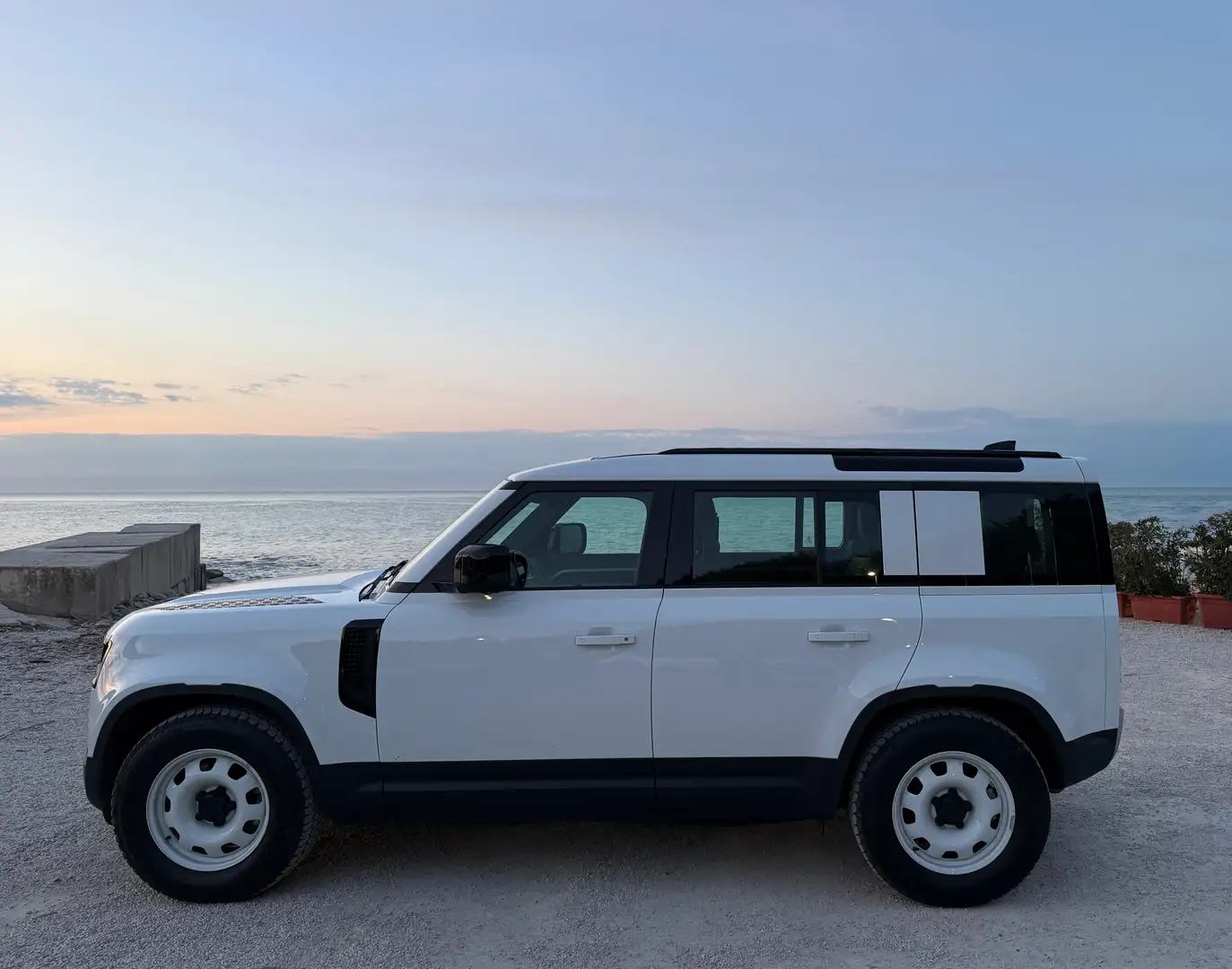 Land Rover Defender 110 3.0d i6 250cv - SUBENTRO LEASING LEGGERE DESC Bianco - 1