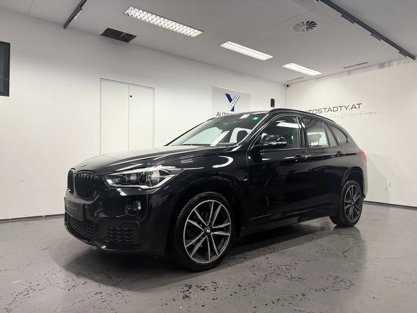 BMW X1 18 d M Sport *LED*Sitzheizung Schwarz - 2