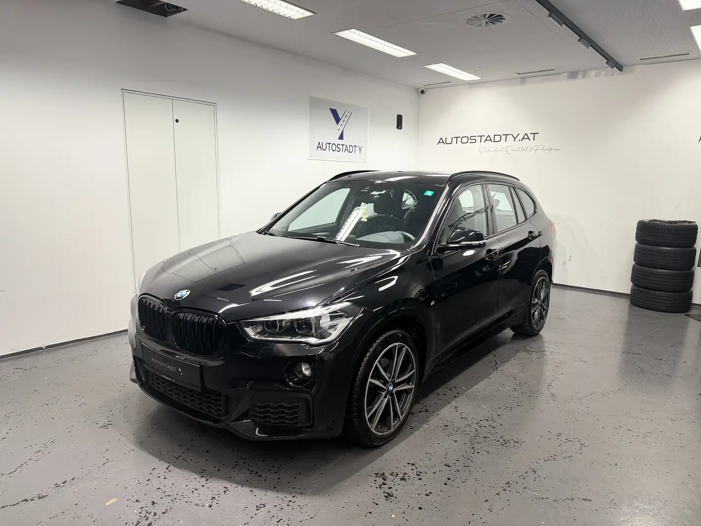BMW X1 18 d M Sport *LED*Sitzheizung Schwarz - 1