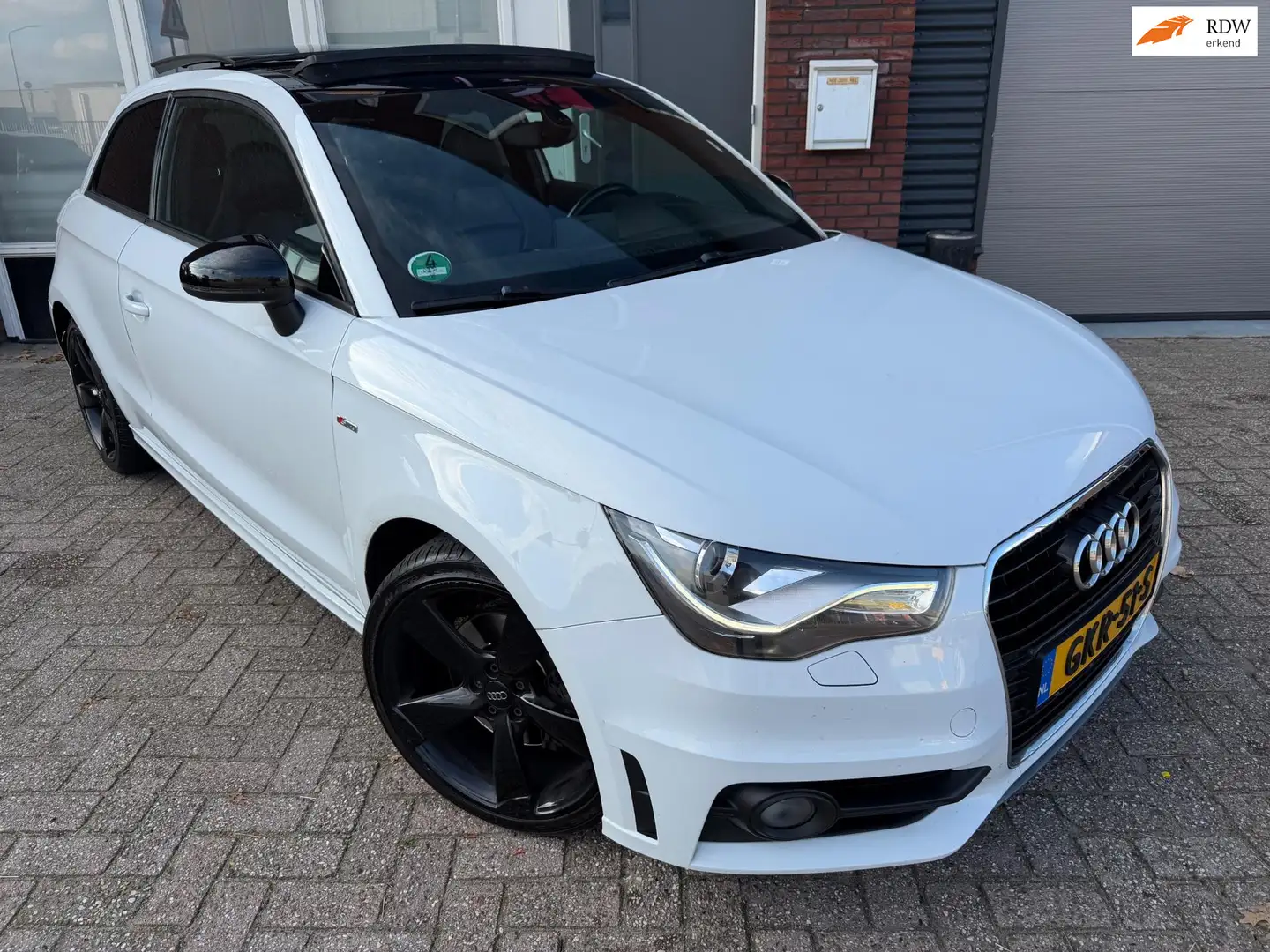 Audi A1 1.4 TFSI Pro Line S / Pano / Leder / PDC / Navi / Blanc - 1