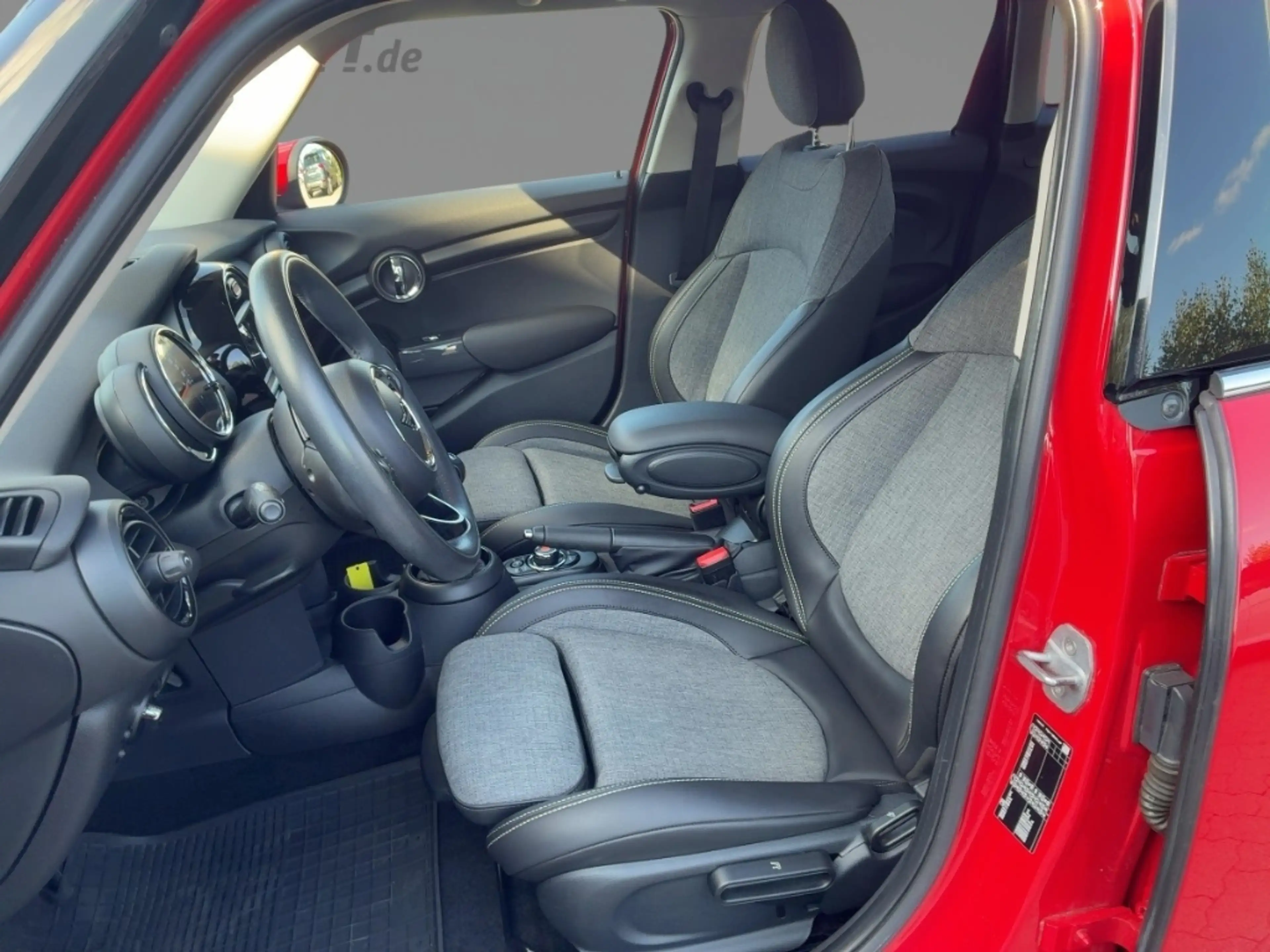 MINI One 1.5 Navi Tempomat PDC v+h Szhzg Parklenk. — photo 6