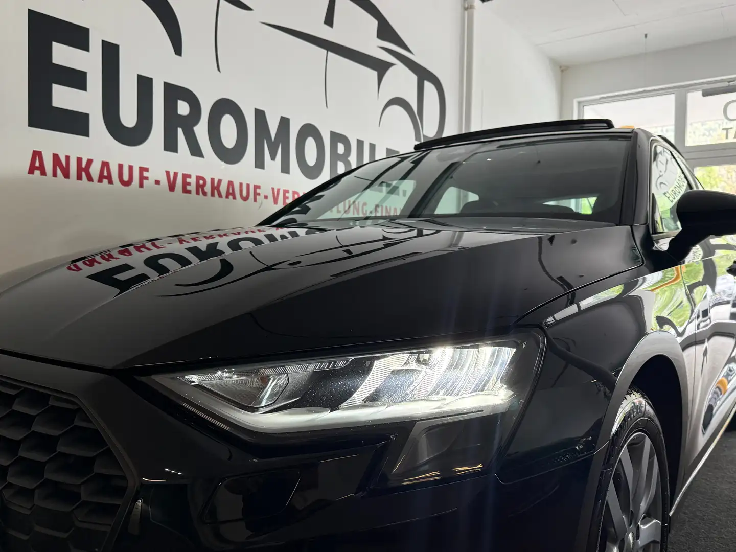 Audi A3 35 TDI *PANO*AMBIENTE*ACC*MMI*SHZ*LED Schwarz - 2