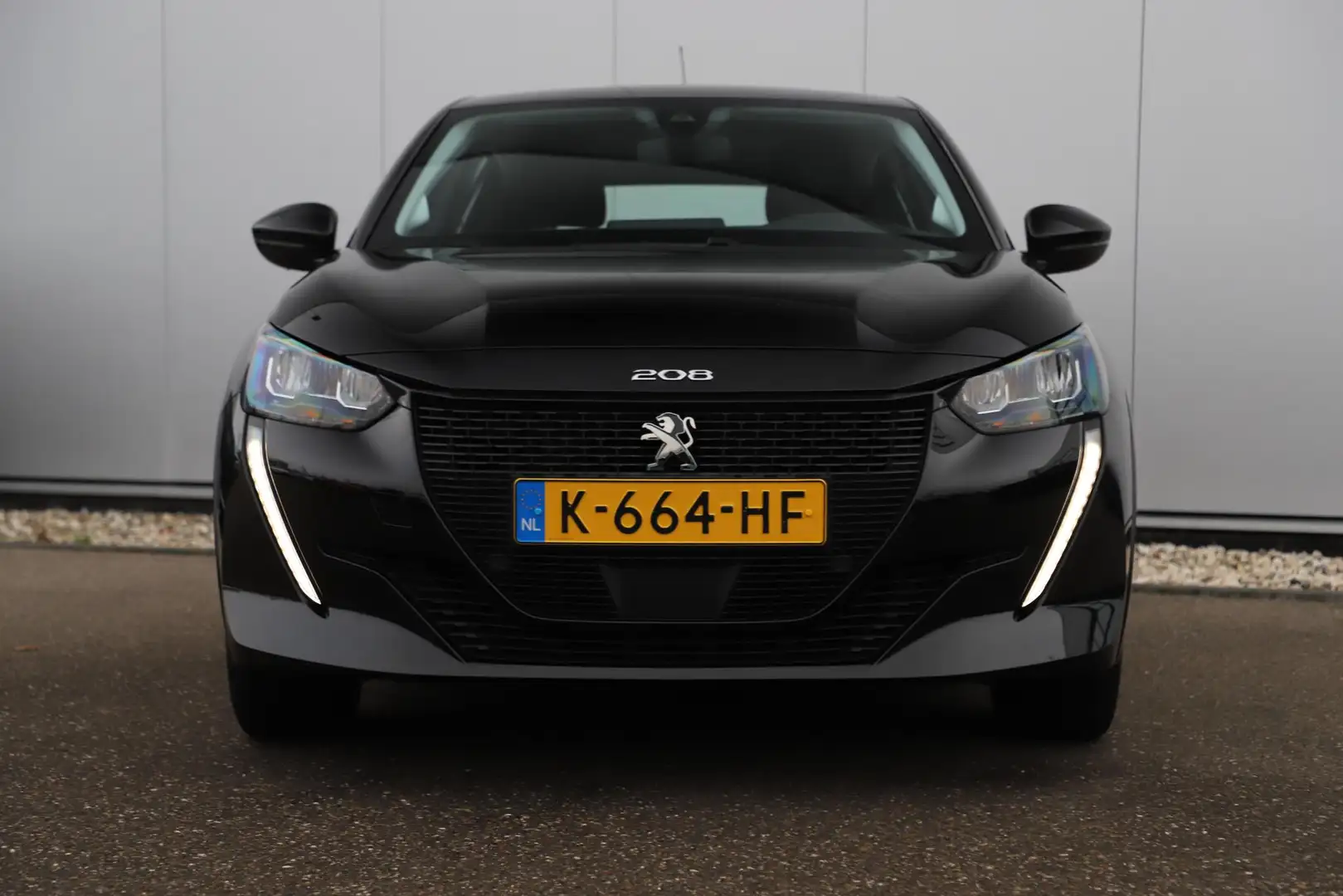 Peugeot e-208 EV Active 50 kWh Navigatie Clima Cruise Carplay An Noir - 2