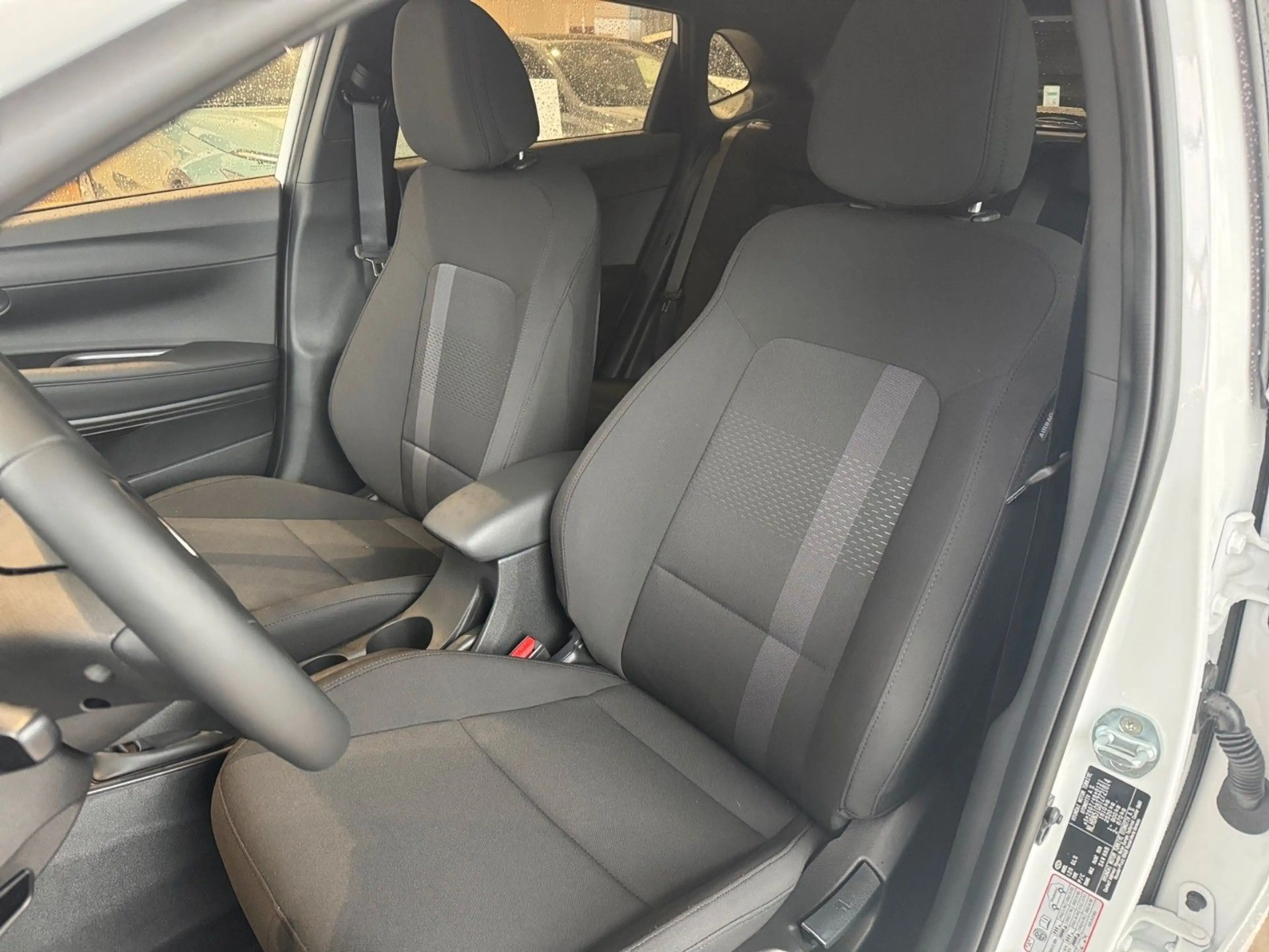 Hyundai i20 Blackline — photo 15