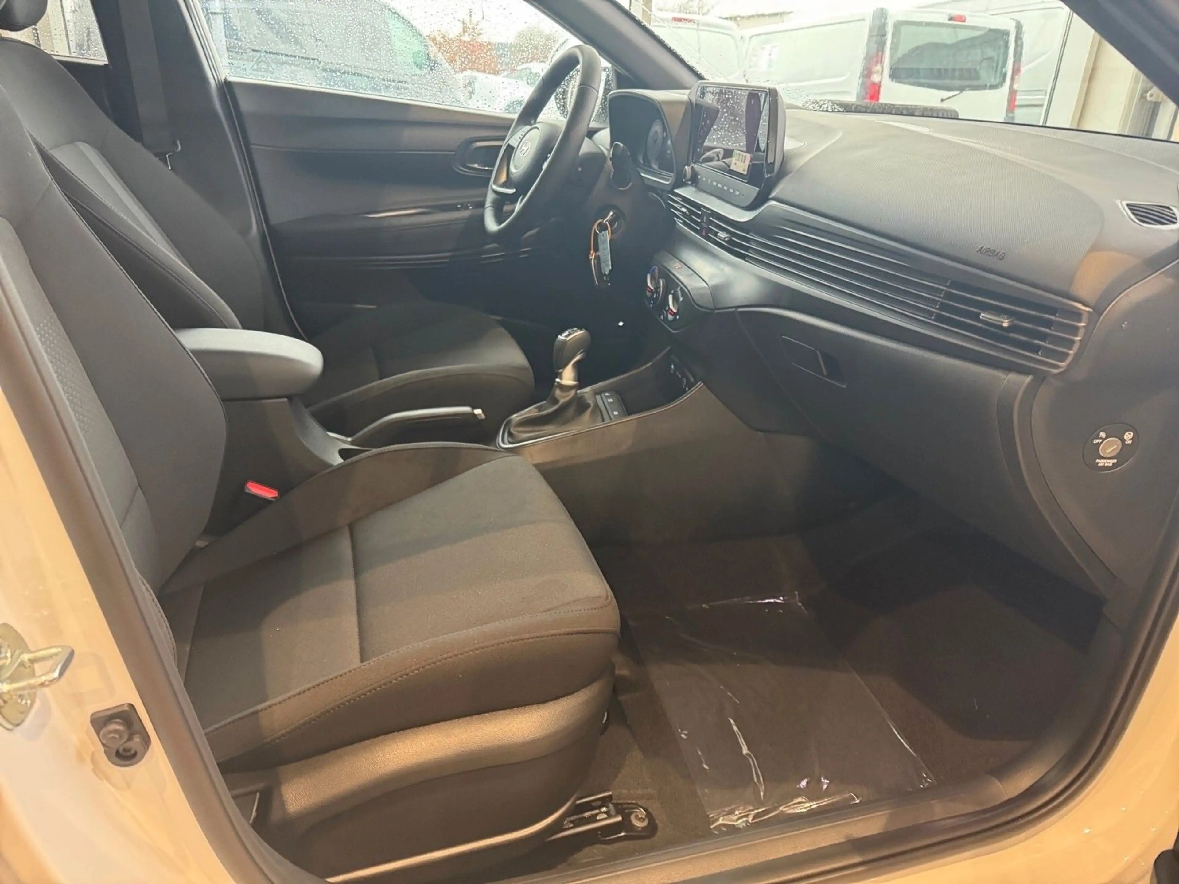 Hyundai i20 Blackline — photo 13
