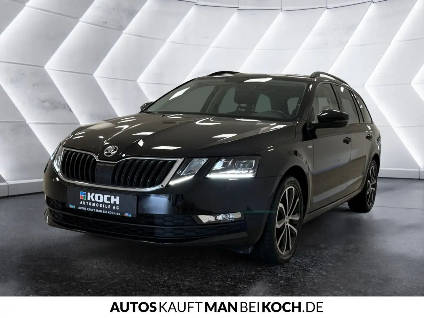 Skoda Octavia Combi 1.5 TSI ACT Soleil Navi PDC v+h LED Zwart - 2