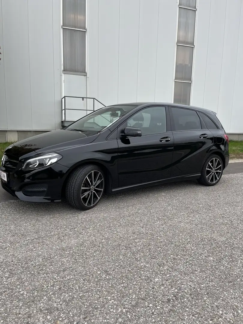 Mercedes-Benz B 180 Aut. - 1