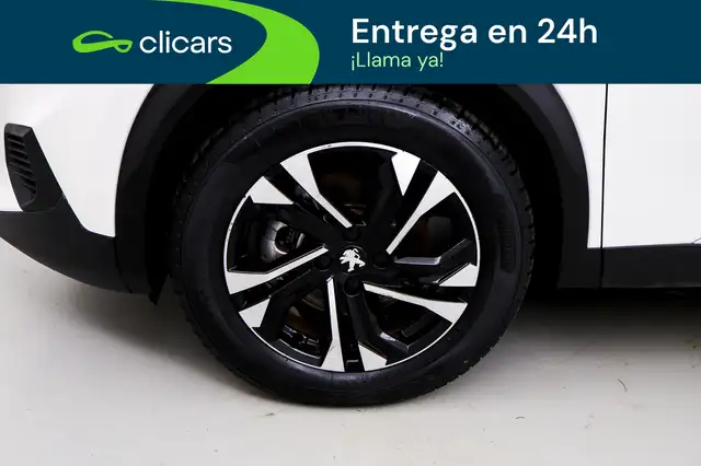 Peugeot 2008 view 11