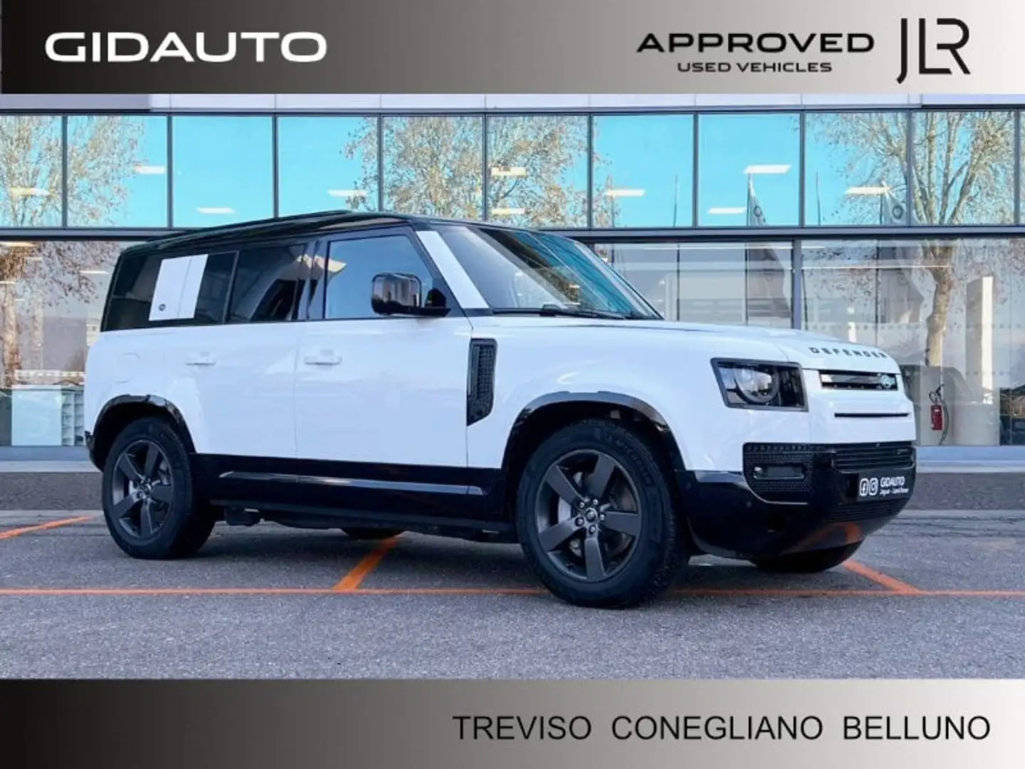 Land Rover Defender Defender 110 3.0D I6 300 CV AWD Auto X-Dynamic HSE Bianco - 1