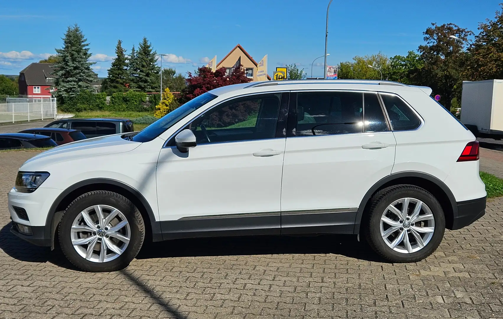 Volkswagen Tiguan Comfortline 4Motion Standhzg. Allwetter LED e.Heck Blanc - 1
