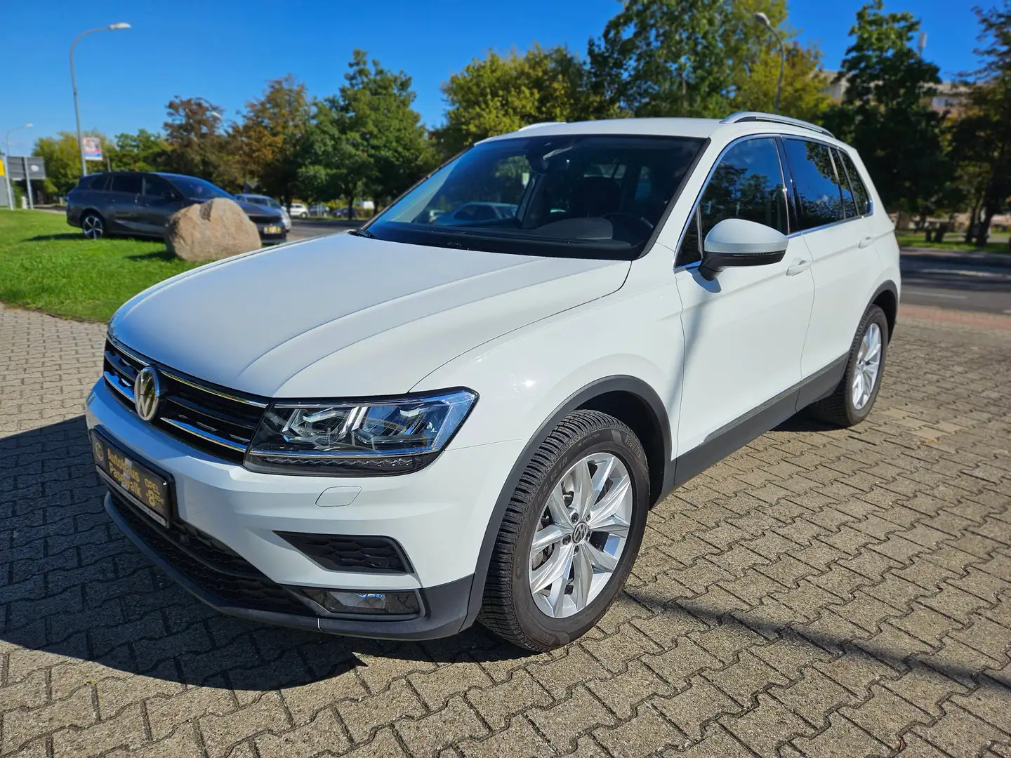Volkswagen Tiguan Comfortline 4Motion Standhzg. Allwetter LED e.Heck Blanc - 2