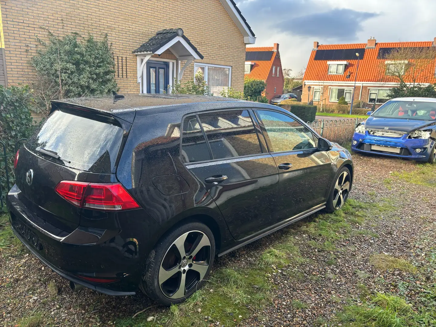 Volkswagen Golf GTI - 2