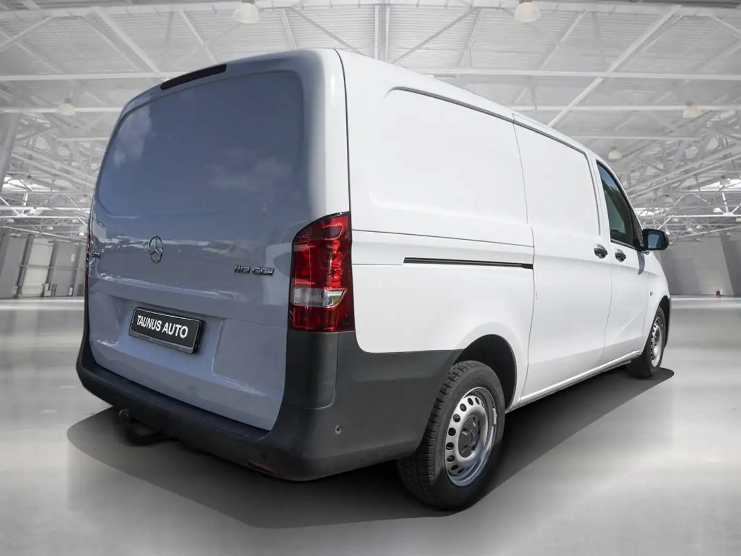 Mercedes-Benz Vito Kastenwagen 110 AHK Parkassistent Klima Wit - 2