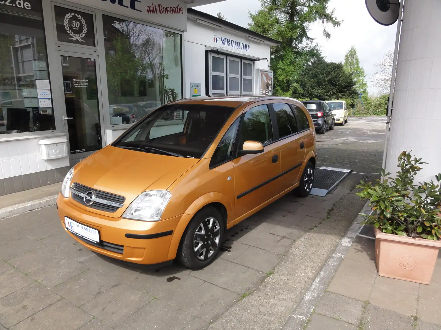 Opel Meriva 1.8 16V Automatik Cosmo Orange - 2