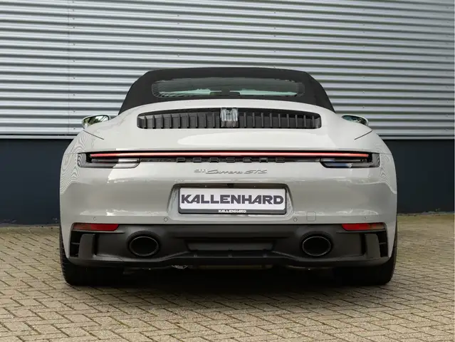 Porsche 992 view 5