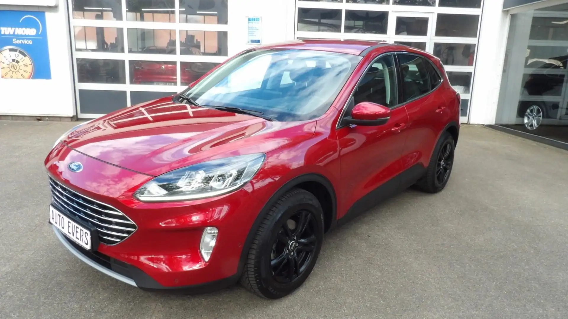 Ford Kuga Titanium*AHK*Navigation*SHZ* Rouge - 1